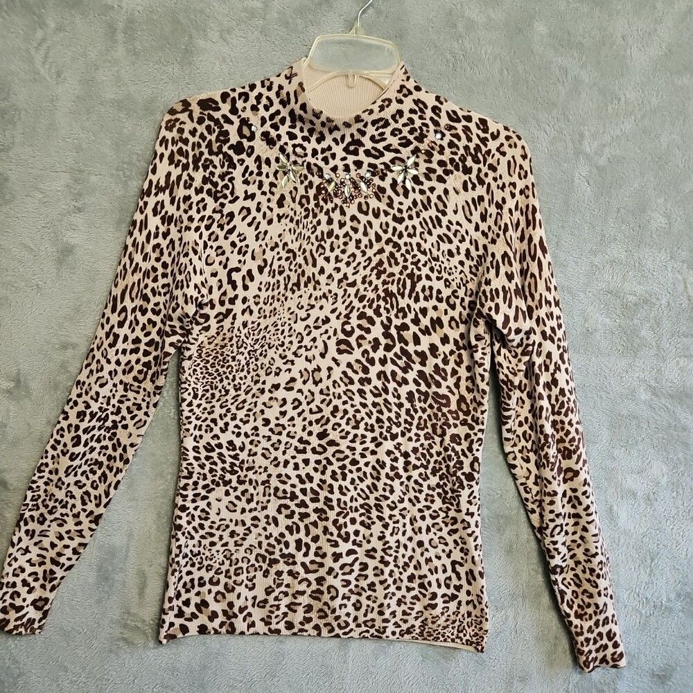 Vertigo Paris Women's Med Animal Print Sweater mock neck pullover long sleeve
